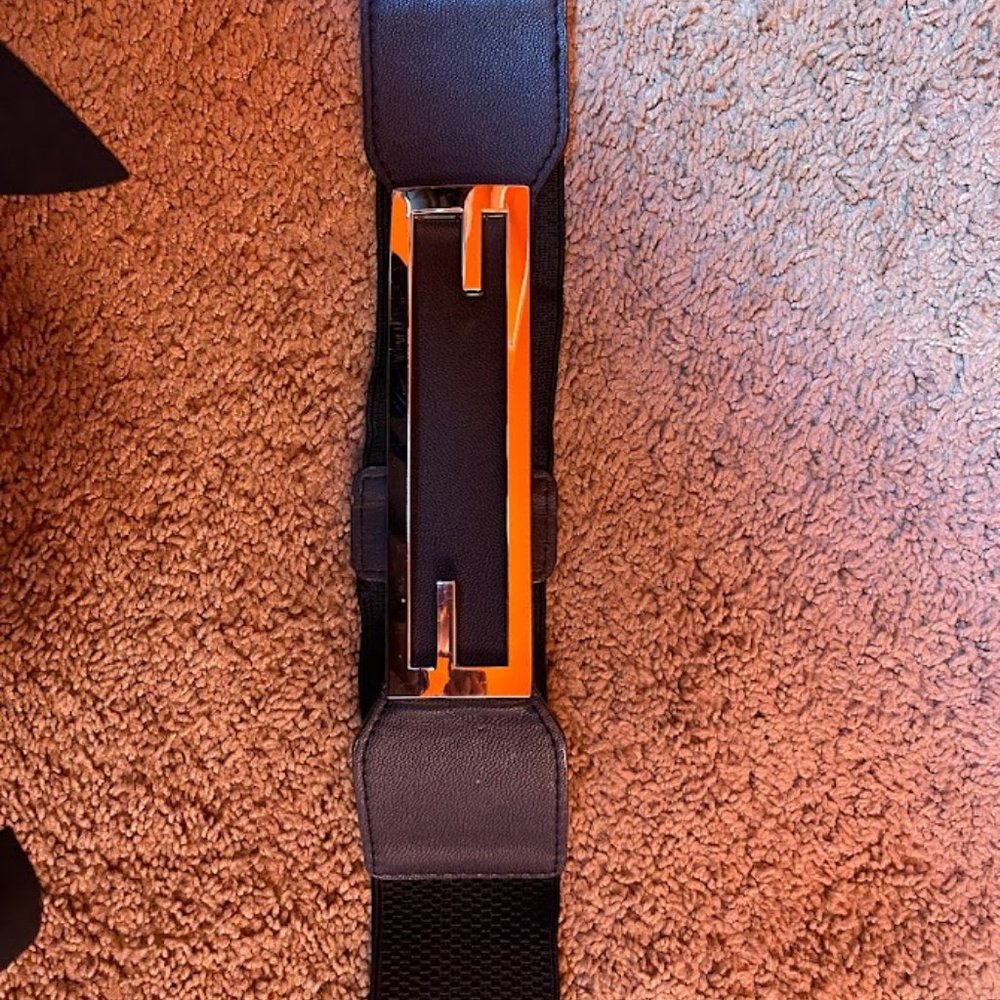 BUNDLE OF 3 BELTS - Picture 4 of 6